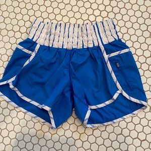 Lululemon Tracker Shorts size 6